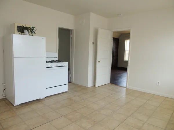 $1,400 | 125 Wilson Street, Bridgeport, CT 06605