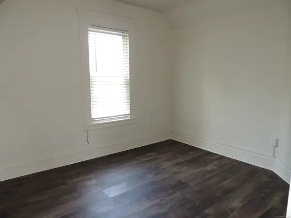 $1,400 | 125 Wilson Street, Bridgeport, CT 06605