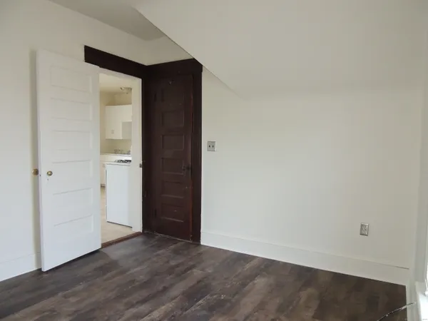 $1,400 | 125 Wilson Street, Bridgeport, CT 06605