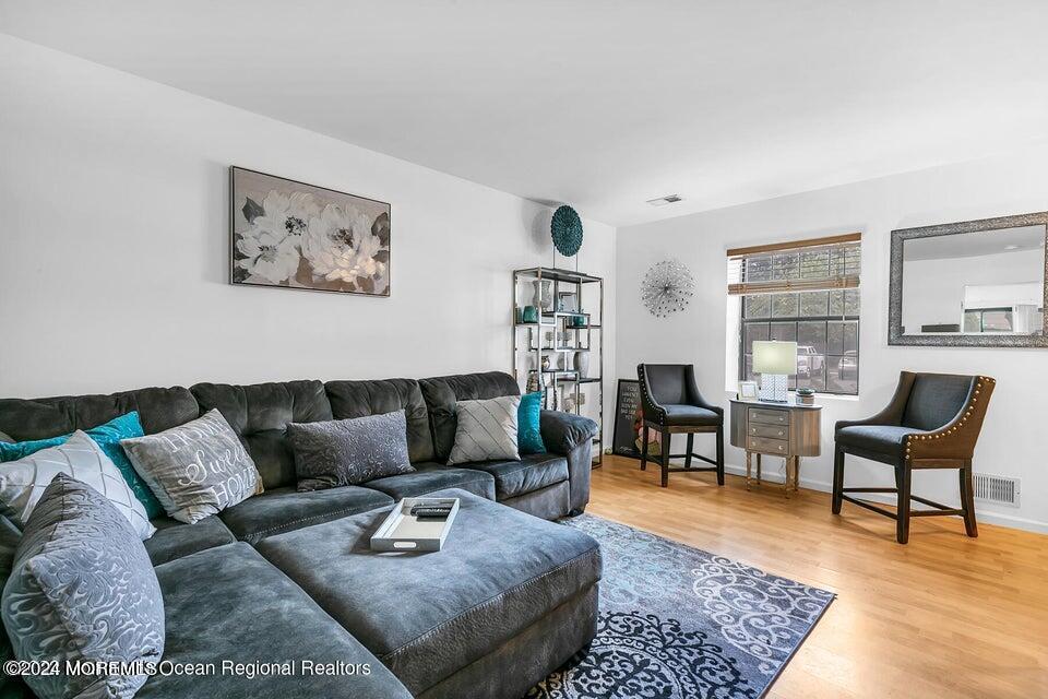 1128 Sawmill Road, Unit 148 Brick, NJ 08724 - Photo 7 of 18 Family Room