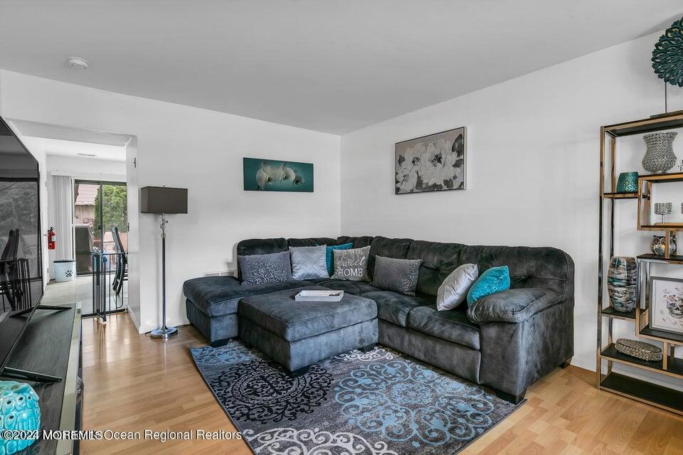 1128 Sawmill Road, Unit 148 Brick, NJ 08724 - Photo 9 of 18 Family Room-o