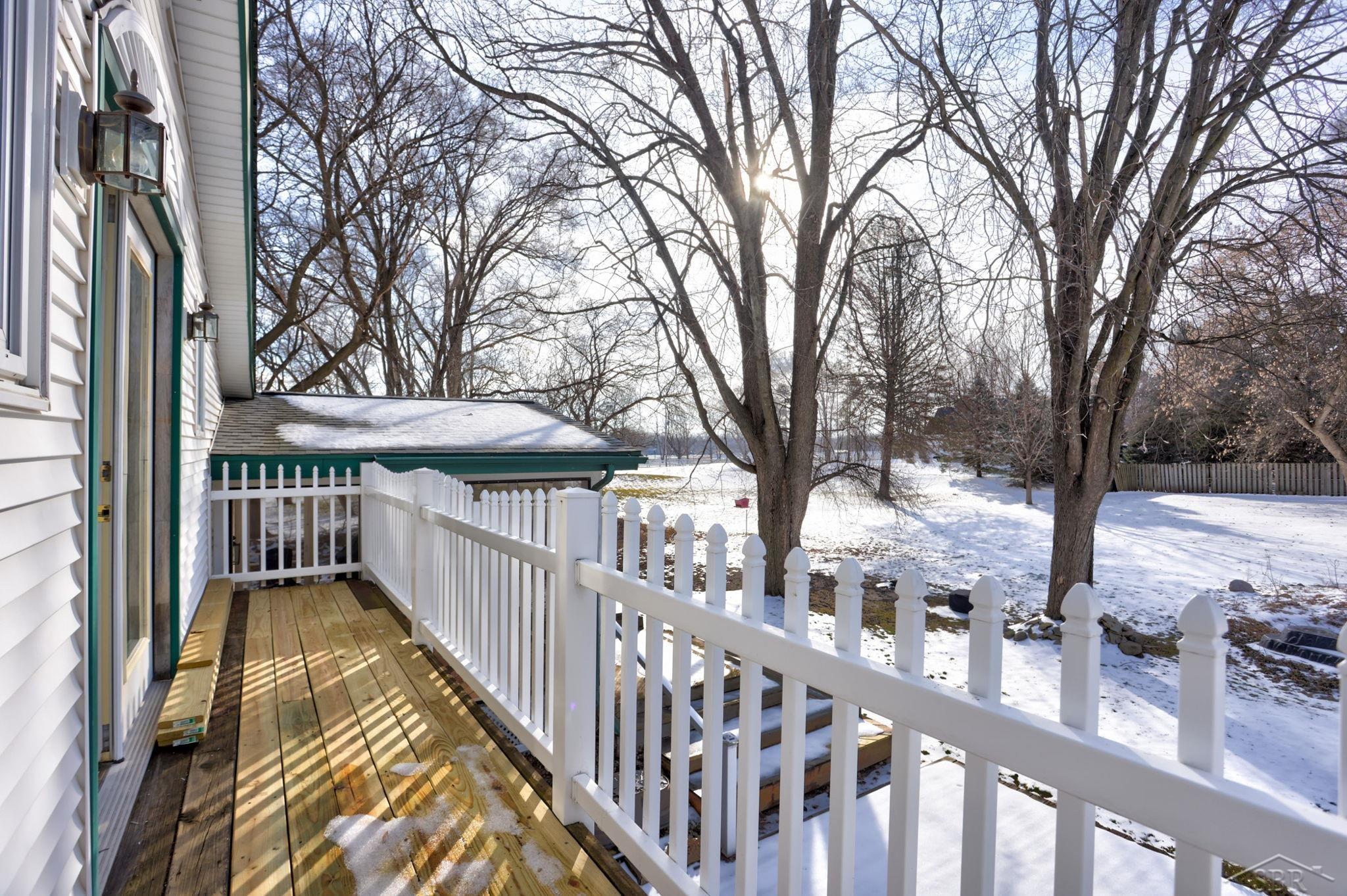 9559 West Tittabawassee Road Freeland, MI 48623 - Photo 48 of 66 50102127-47.JPG