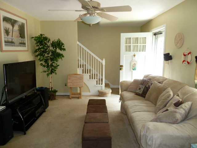 7205 Shannon Road Penn Hills, PA 15147 - Photo 6 of 25 Living Room.