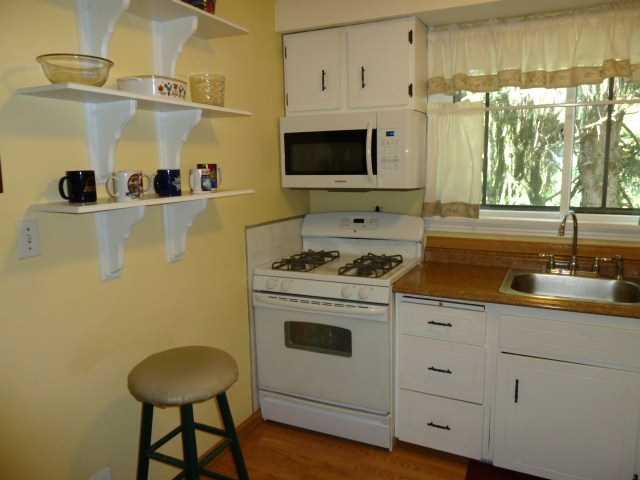 7205 Shannon Road Penn Hills, PA 15147 - Photo 8 of 25 Kitchen.