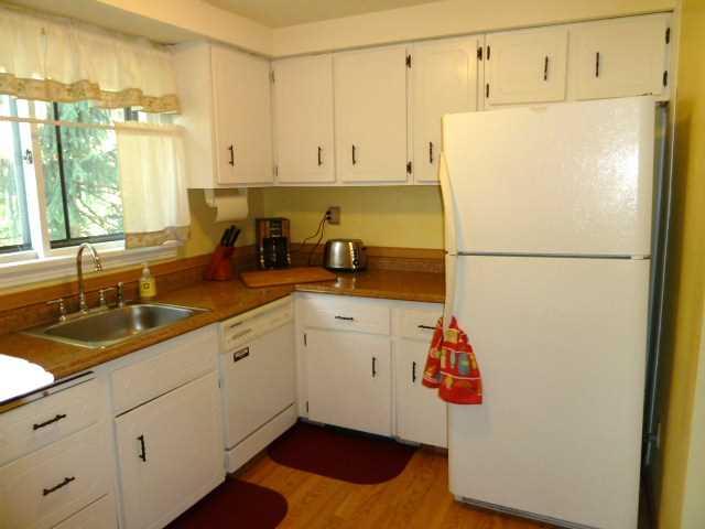 7205 Shannon Road Penn Hills, PA 15147 - Photo 9 of 25 Kitchen.