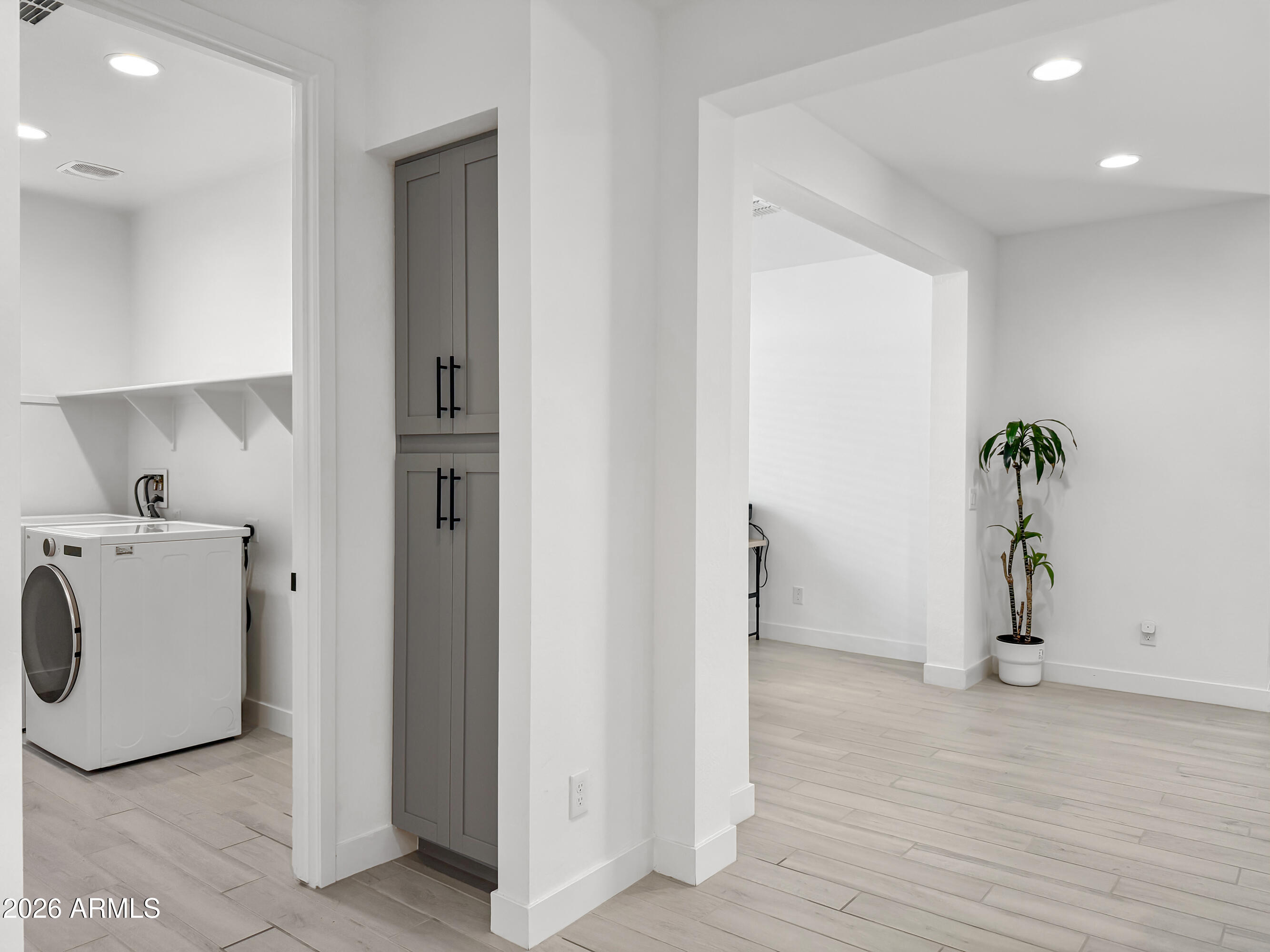 14843 West Sand Hills Road Surprise, AZ 85387 - Photo 8 of 40 Hallway 7