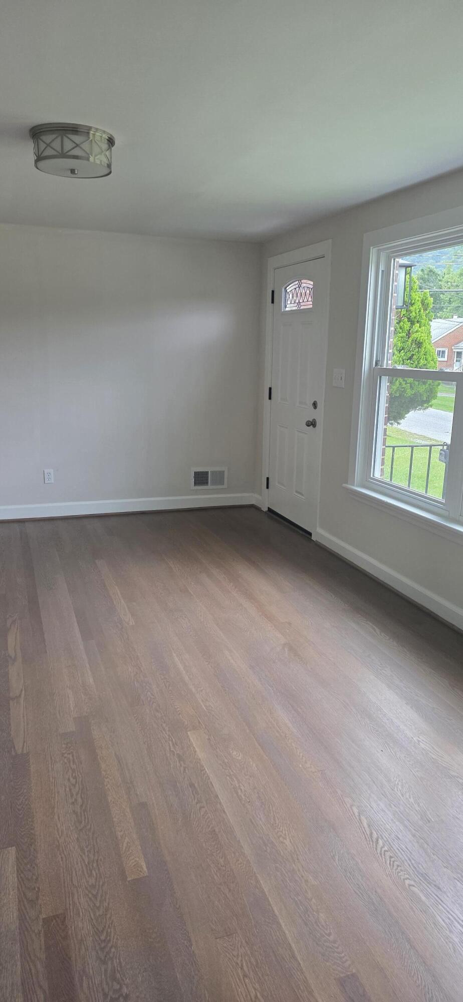 3424 Ventnor Road Southeast Roanoke, VA 24014 - Photo 4 of 37 20260802_125640