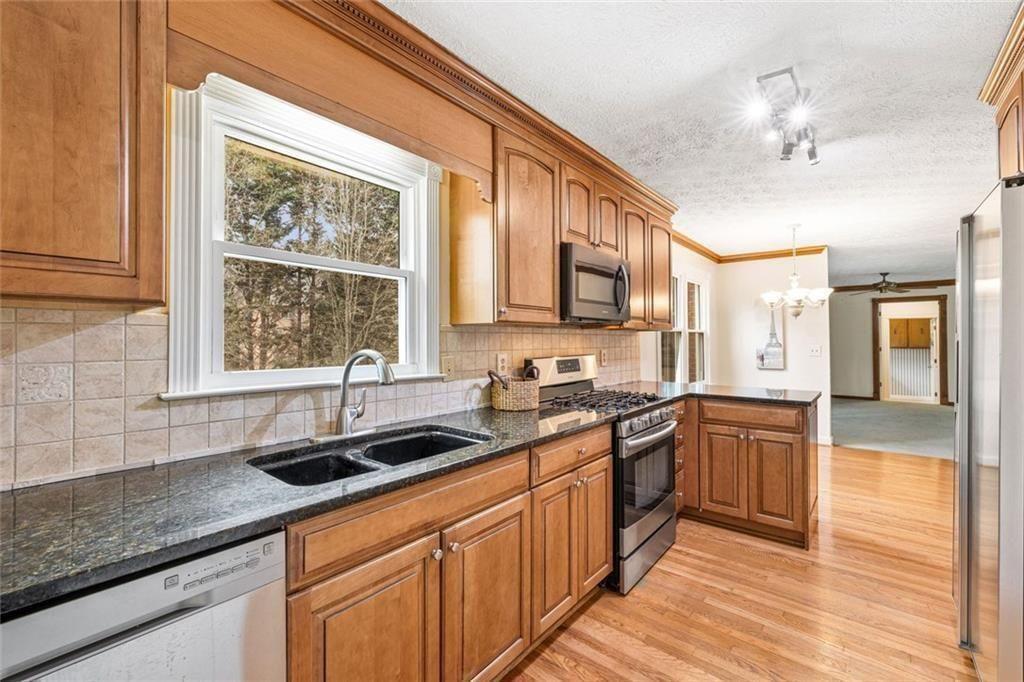 6268 Old Stone Mountain Road Tucker, GA 30087 - Photo 4 of 57