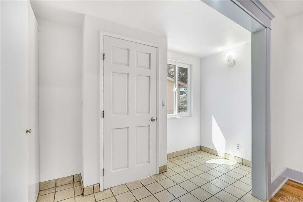 2707 West Ave 30 Los Angeles, CA 90065 - Photo 8 of 30