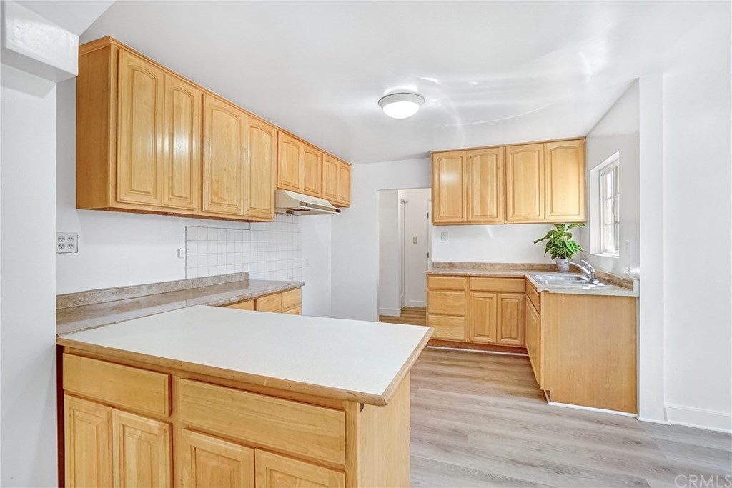 2707 West Ave 30 Los Angeles, CA 90065 - Photo 10 of 30