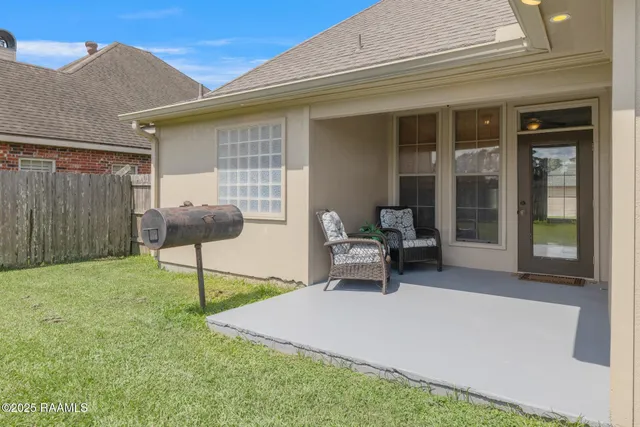 $235,000 | 108 Portsmouth Drive, Broussard, LA 70518