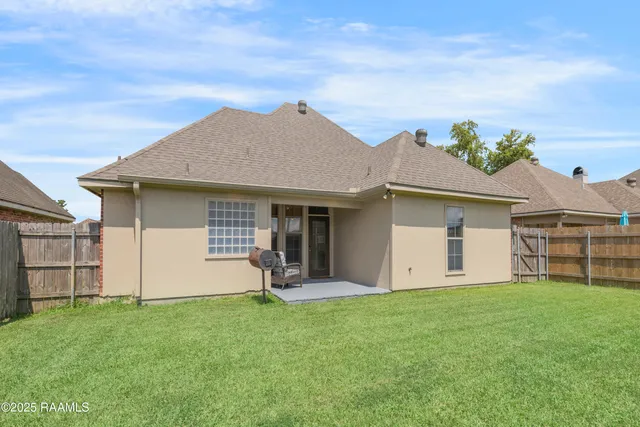 $235,000 | 108 Portsmouth Drive, Broussard, LA 70518