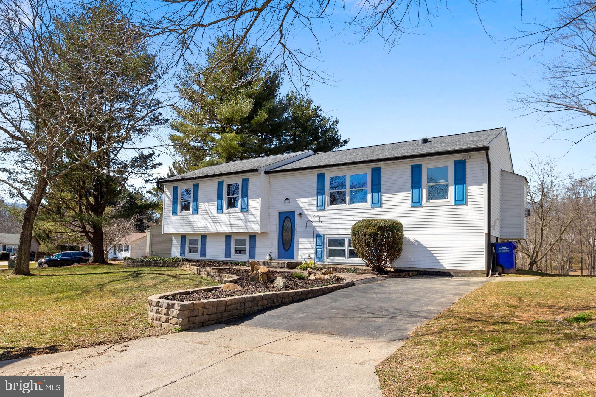 24118 Welsh Road Gaithersburg, MD 20882 - Photo 2 of 29 24118 Welsh Road