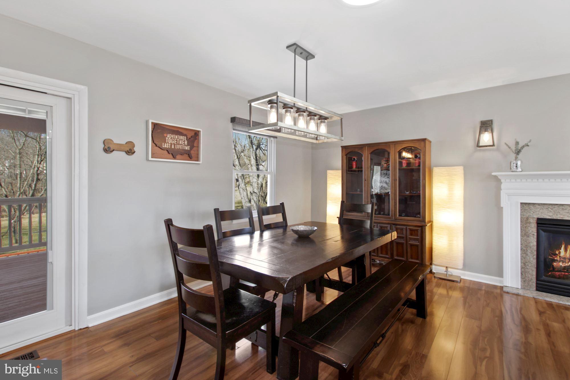 24118 Welsh Road Gaithersburg, MD 20882 - Photo 6 of 29 Main Level - Dining Area