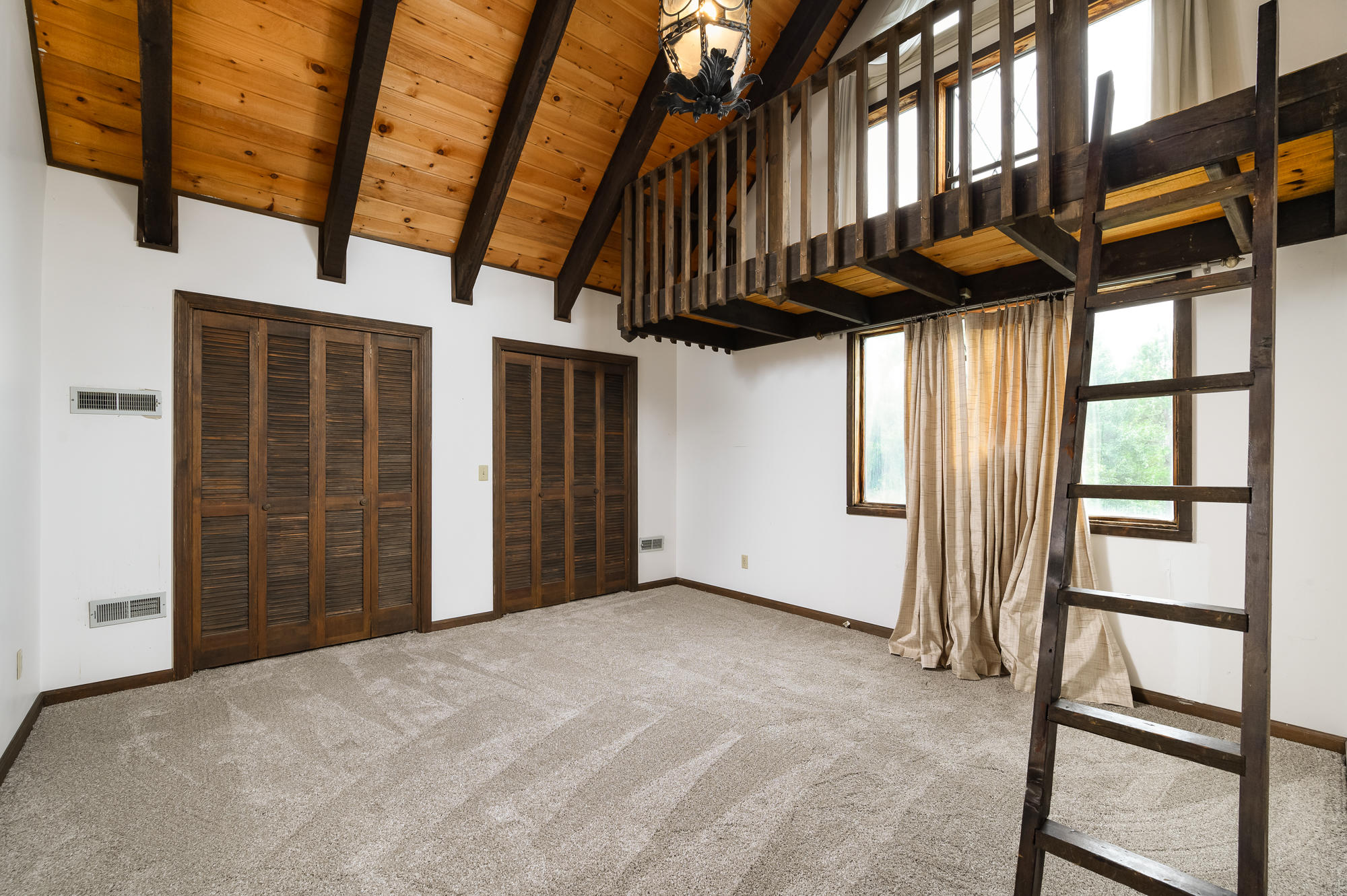 299 Ridgeside Drive Ringgold, GA 30736 - Photo 23 of 36 Guest Bedroom w/ Additional Loft Area