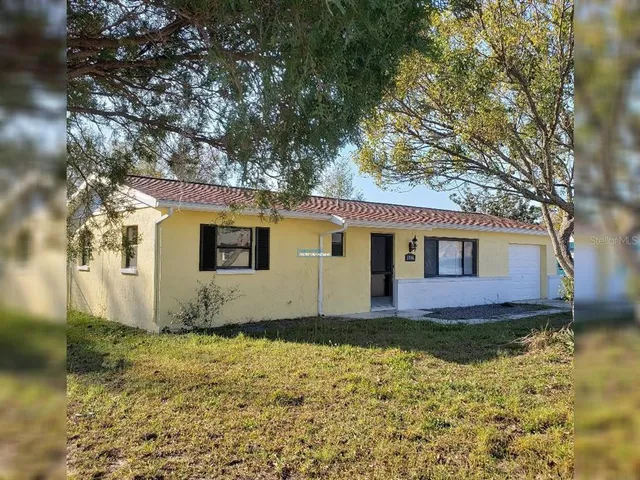 $1,695 | 4486 Yorkshire Avenue, Spring Hill, FL 34609