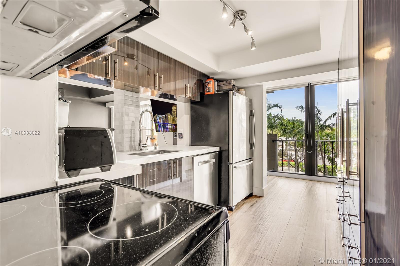 77 Crandon Boulevard, Unit 3B Key Biscayne, FL 33149 - Photo 13 of 38