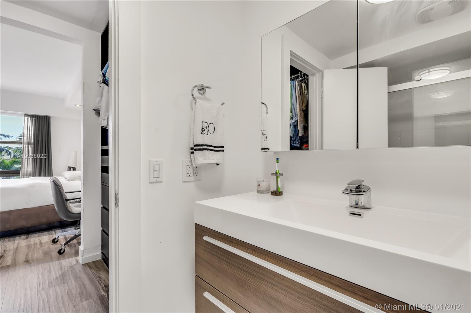 77 Crandon Boulevard, Unit 3B Key Biscayne, FL 33149 - Photo 20 of 38