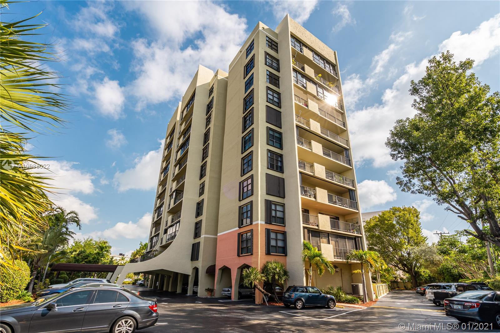 77 Crandon Boulevard, Unit 3B Key Biscayne, FL 33149 - Photo 31 of 38