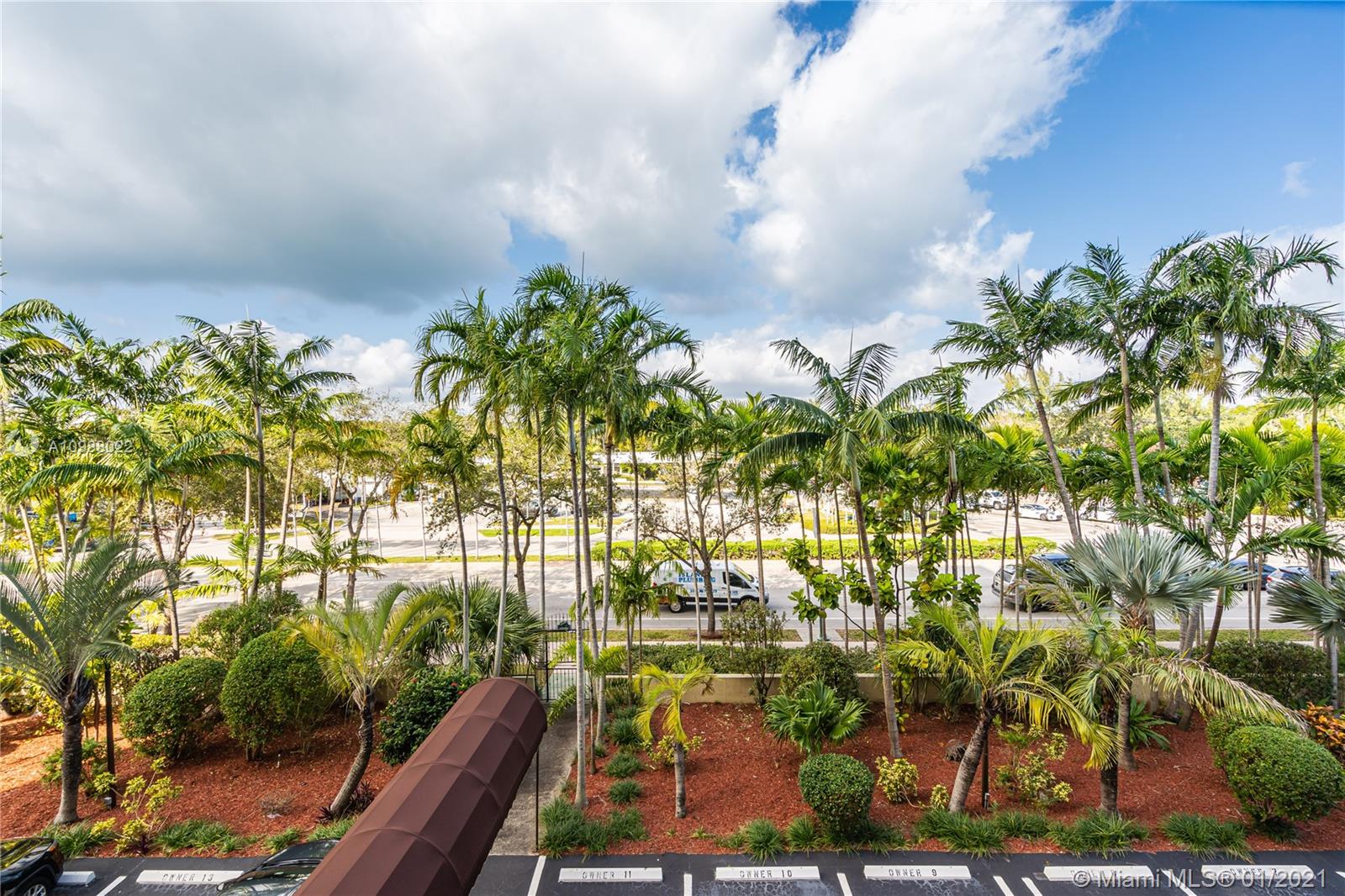 77 Crandon Boulevard, Unit 3B Key Biscayne, FL 33149 - Photo 32 of 38