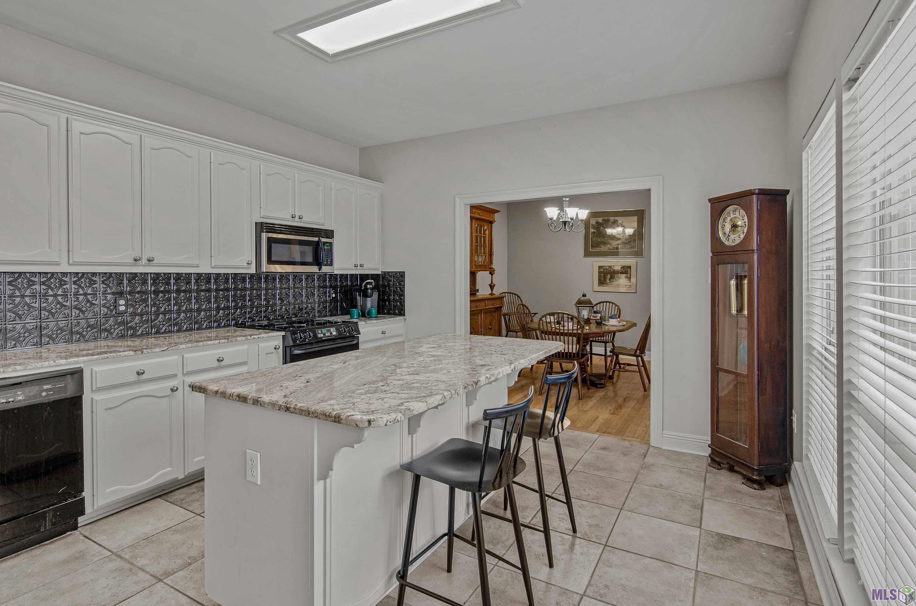 5202 Summa Court Baton Rouge, LA 70809 - Photo 5 of 18