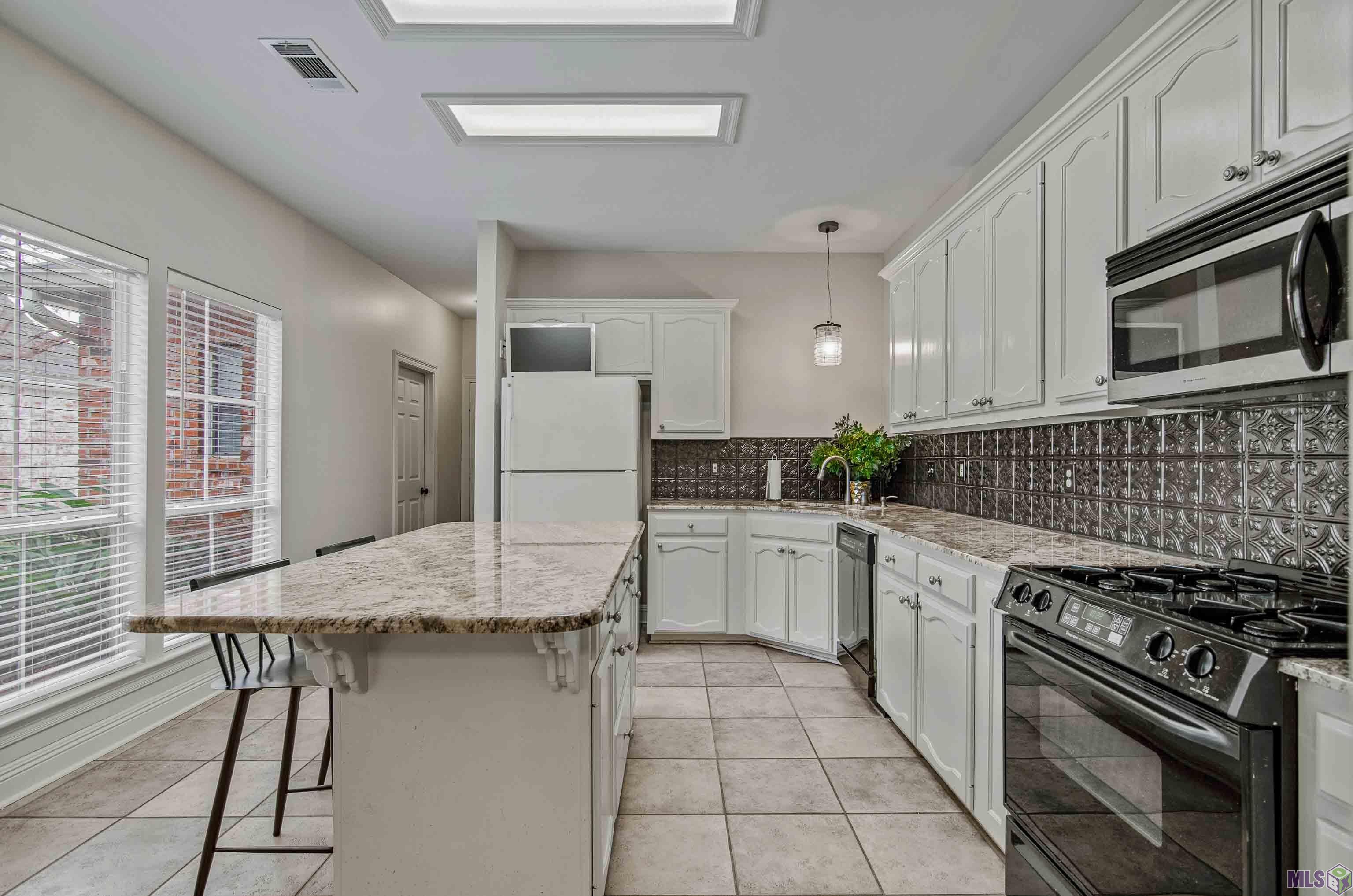 5202 Summa Court Baton Rouge, LA 70809 - Photo 7 of 18