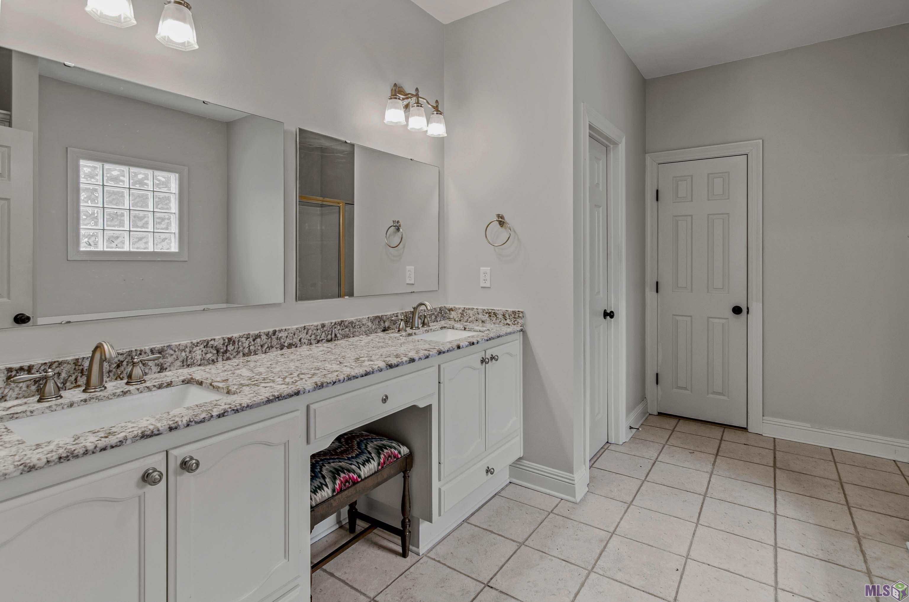 5202 Summa Court Baton Rouge, LA 70809 - Photo 10 of 18