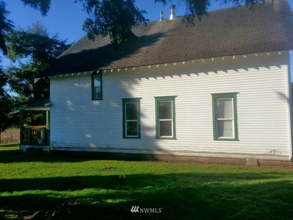 1716 East Pole Road Everson, WA 98247 - Photo 12 of 20 Gallery Image 12