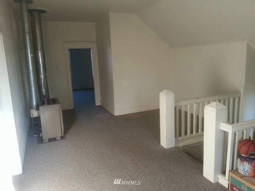 1716 East Pole Road Everson, WA 98247 - Photo 17 of 20 Gallery Image 17
