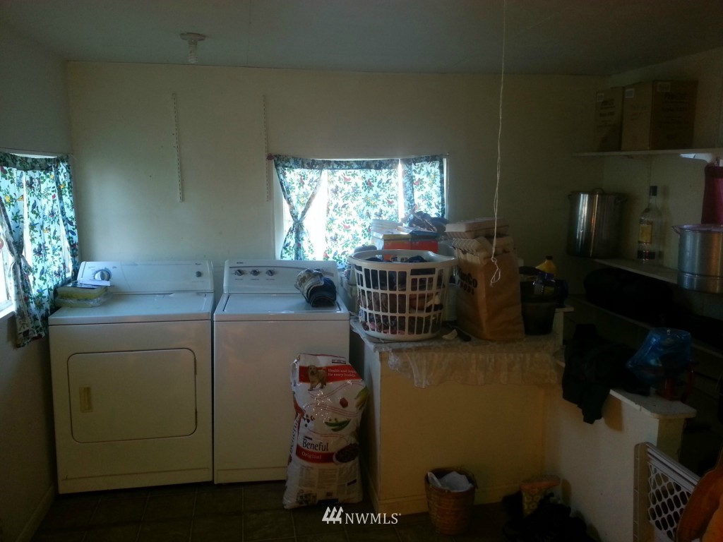 1716 East Pole Road Everson, WA 98247 - Photo 19 of 20 Gallery Image 19