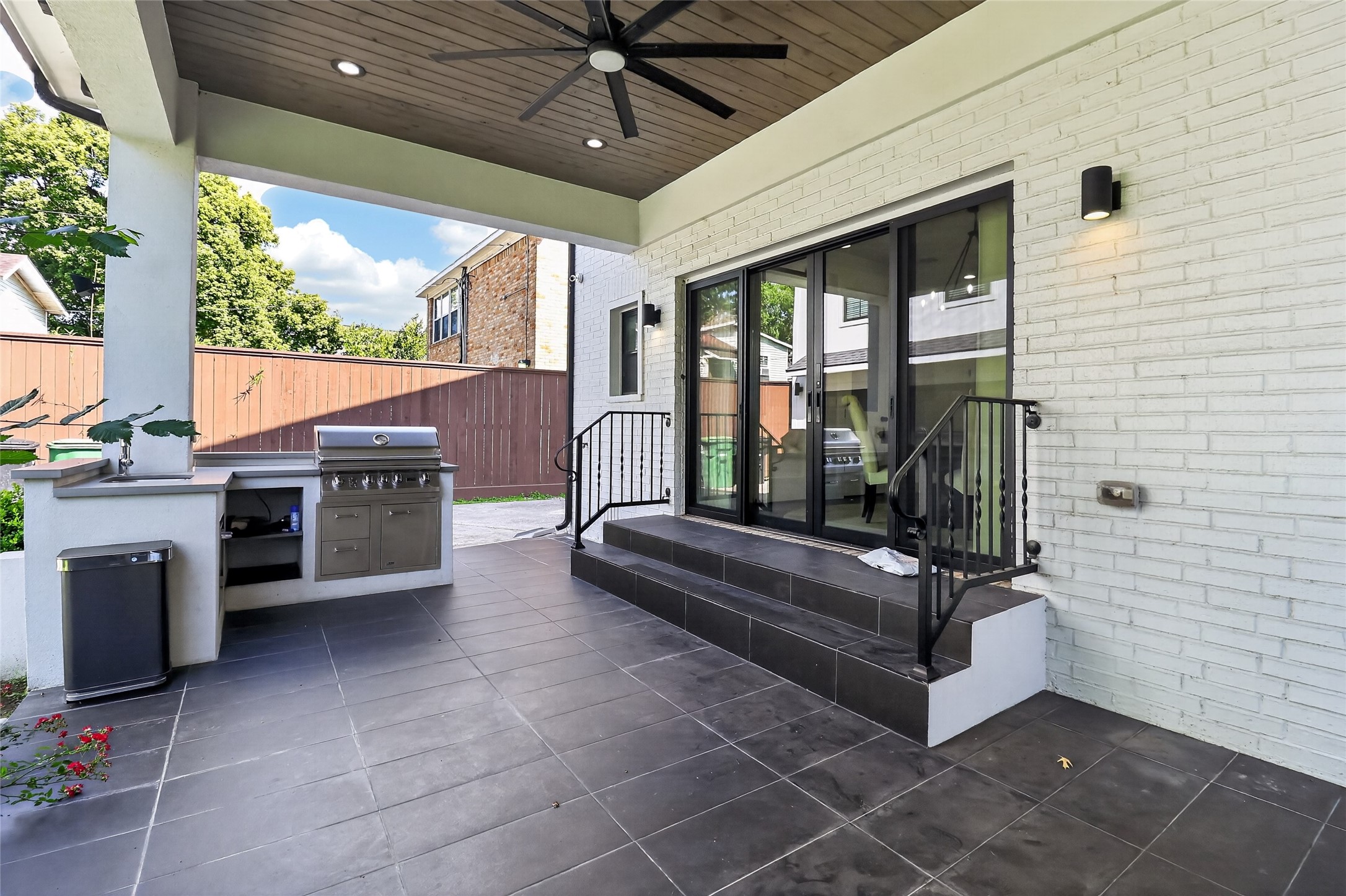 2425 Binz Street Houston, TX 77004 - Photo 21 of 26