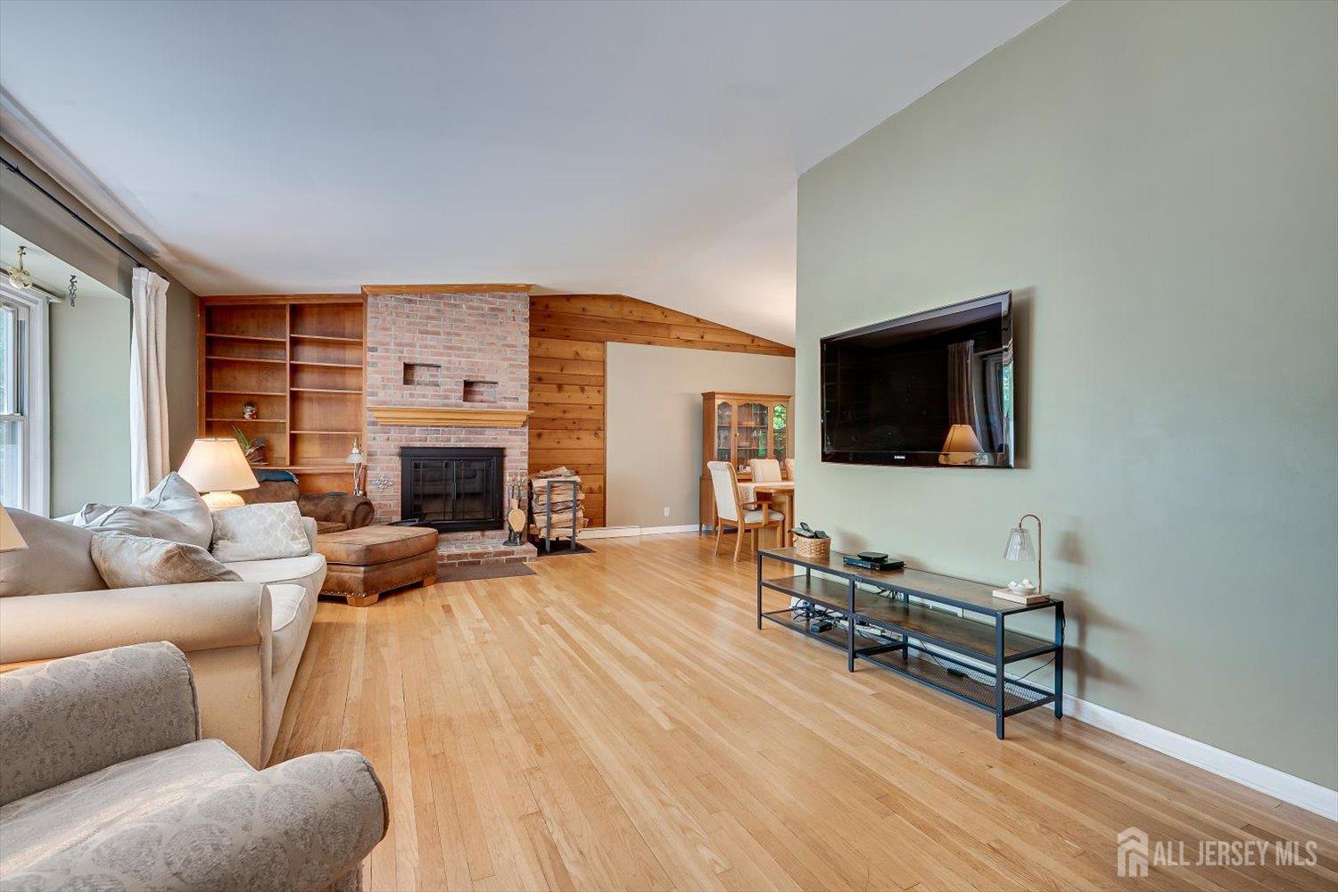9 Clive Hills Road Edison, NJ 08820 - Photo 10 of 44