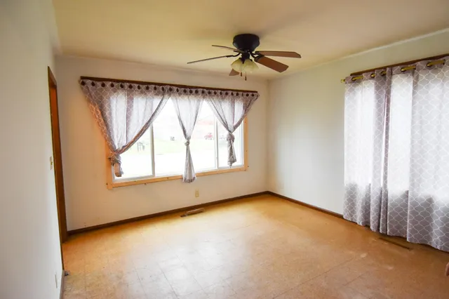 $105,000 | 1523 1st Street East, Thief River Falls, MN 56701