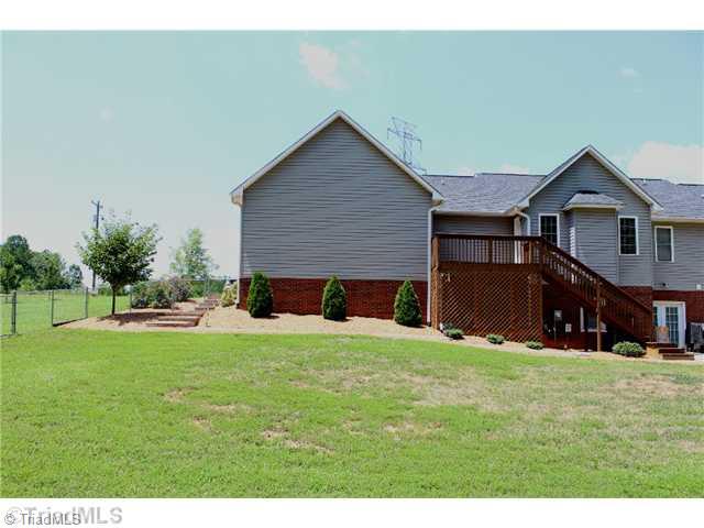 685 Sandy Cross Road Reidsville, NC 27320 - Photo 4 of 15 Exterior Back.