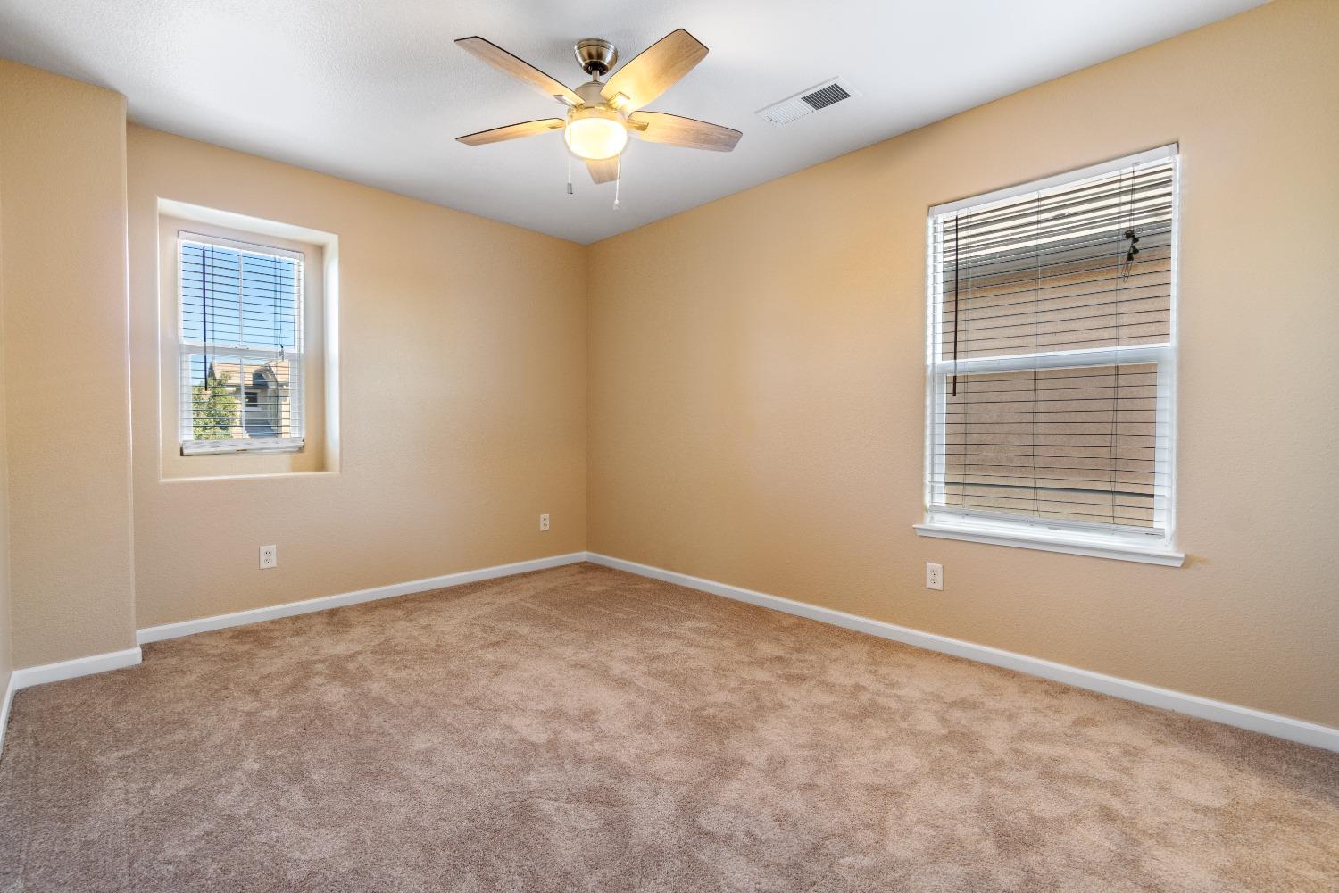 1436 Grape Street Madera, CA 93638 - Photo 15 of 32