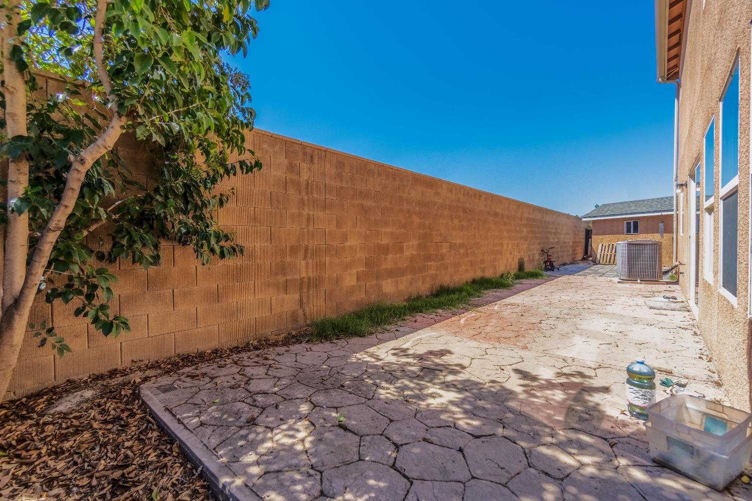 1436 Grape Street Madera, CA 93638 - Photo 30 of 32