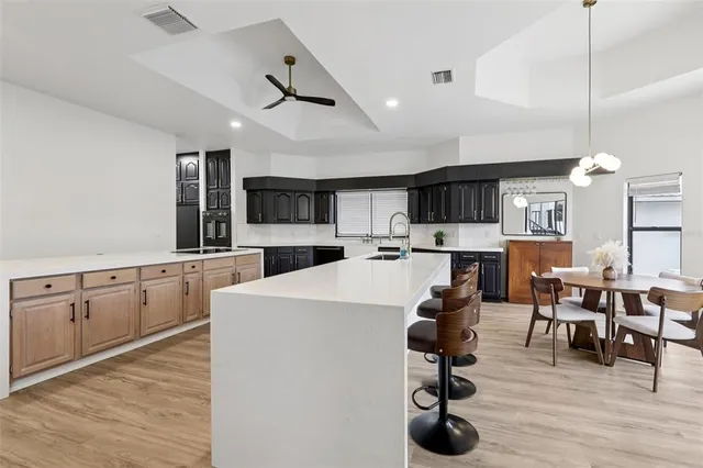 $3,250,000 | 120 8th Street East, St. Petersburg, FL 33715