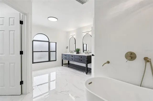 $3,250,000 | 120 8th Street East, St. Petersburg, FL 33715