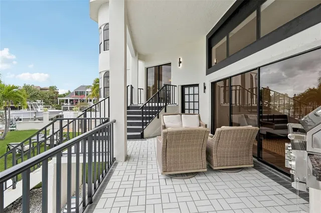 $3,250,000 | 120 8th Street East, St. Petersburg, FL 33715
