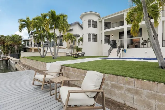 $3,250,000 | 120 8th Street East, St. Petersburg, FL 33715