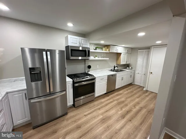 $3,475 | 6521 Gildar Street, Alexandria, VA 22310