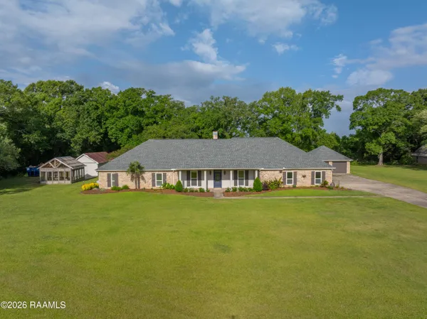 $599,000 | 136 Shelby Oaks Lane, Lafayette, LA 70507
