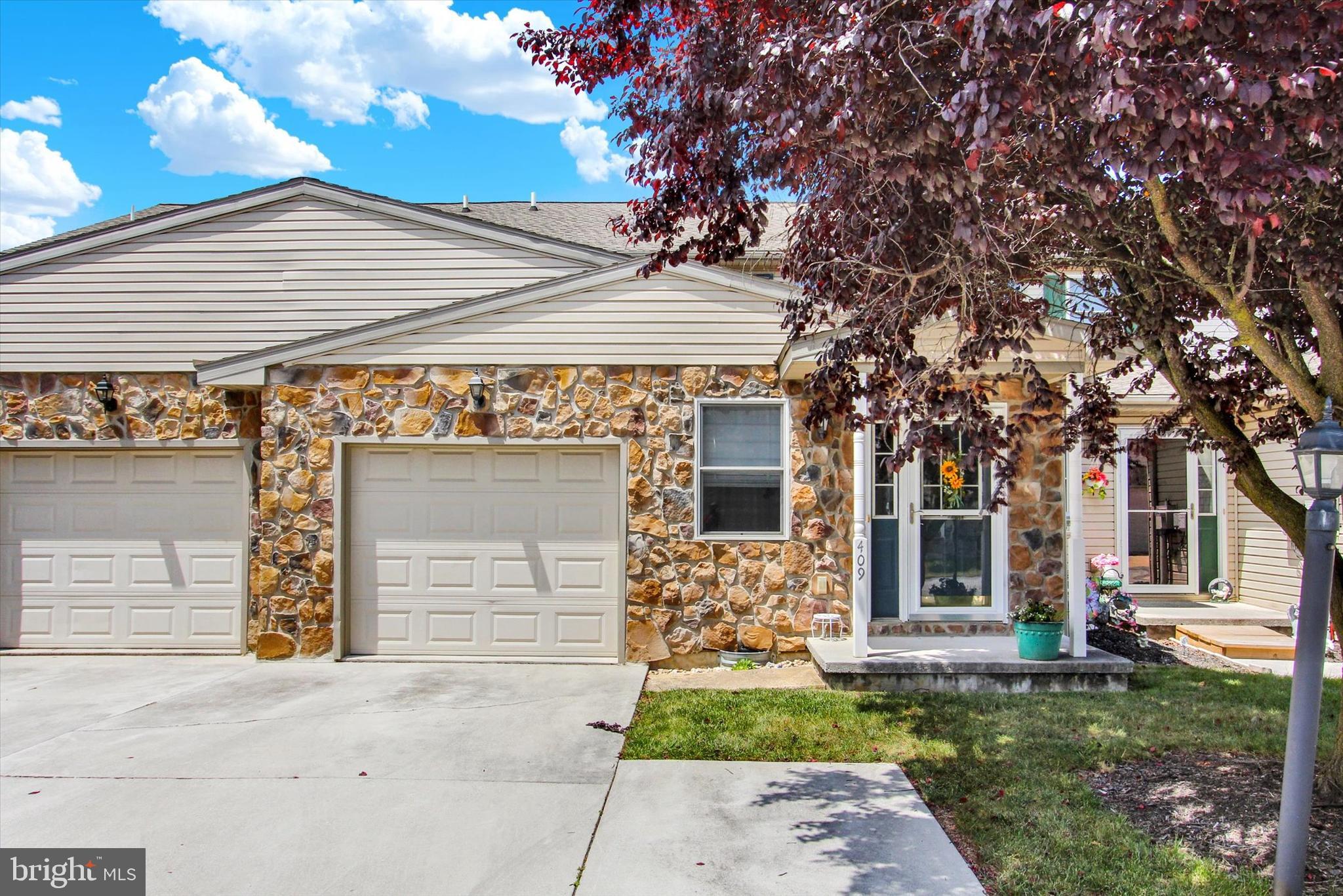 409 Springbrook Court Hanover, PA 17331 - Photo 1 of 28 Welcome Home!