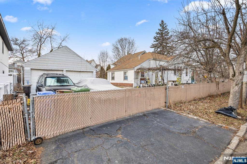 37 Raritan Road Linden, NJ 07036 - Photo 12 of 12