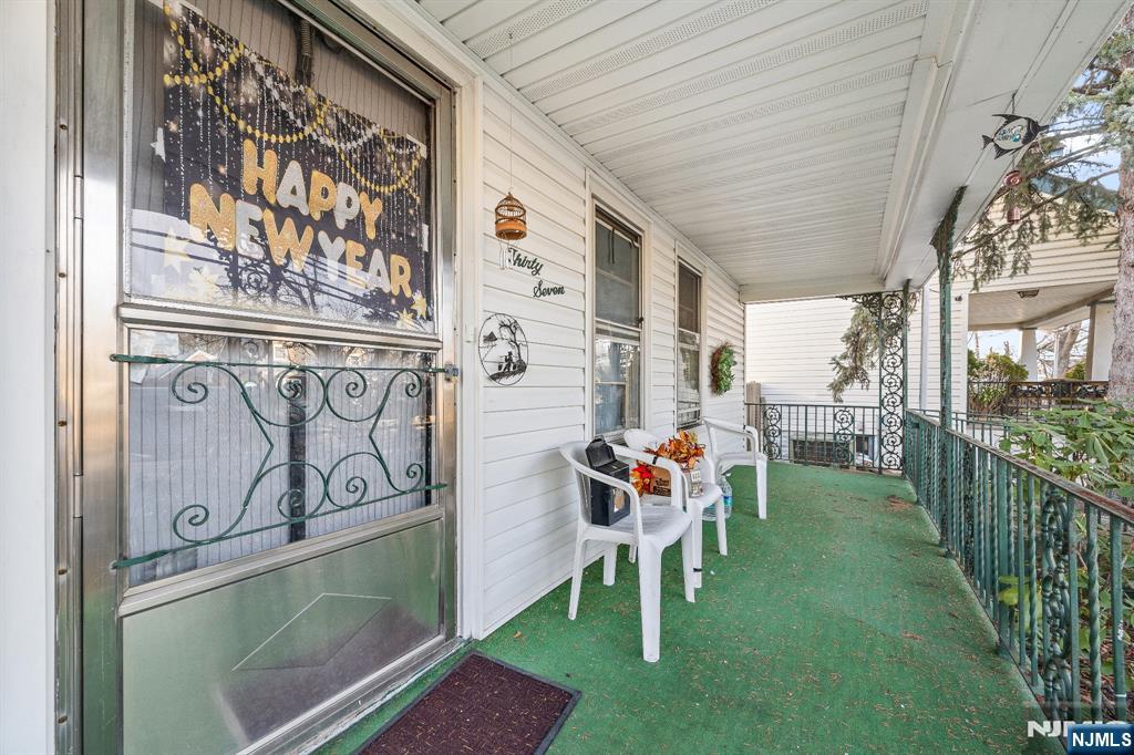 37 Raritan Road Linden, NJ 07036 - Photo 3 of 12