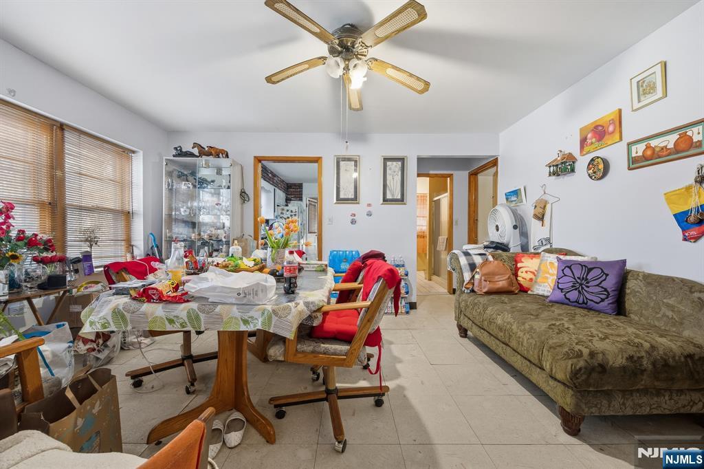 37 Raritan Road Linden, NJ 07036 - Photo 4 of 12