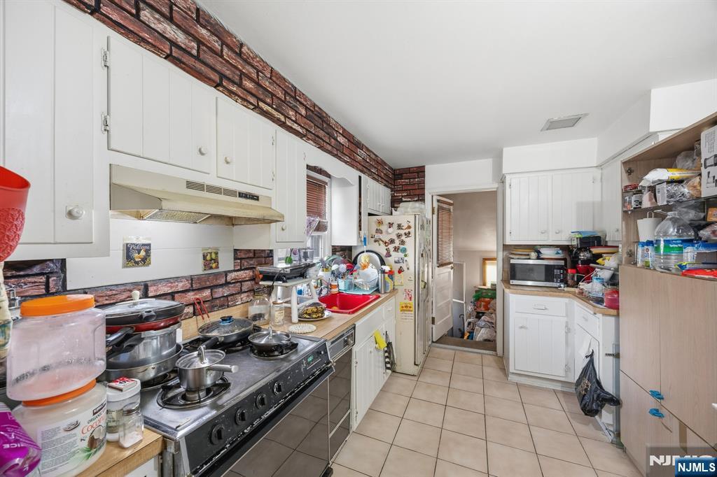 37 Raritan Road Linden, NJ 07036 - Photo 5 of 12