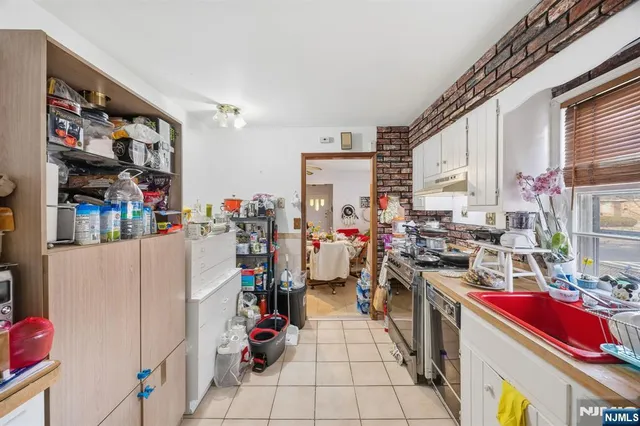 $475,000 | 37 Raritan Road, Linden, NJ 07036