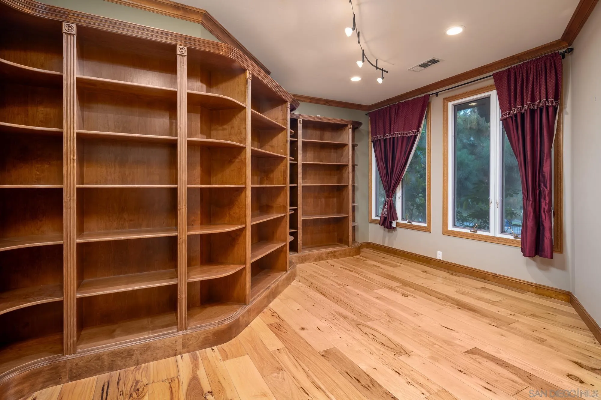14810 Rancho Santa Fe Farms Road Rancho Santa Fe, CA 92067 - Photo 12 of 25