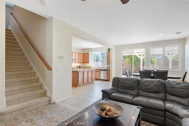 $4,200 | 28722 Coal Mountain Court, Valencia, CA 91354